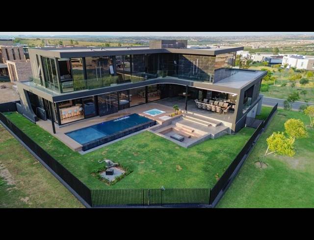 5 BEDROOM HOUSE FOR SALE IN STEYN CITY